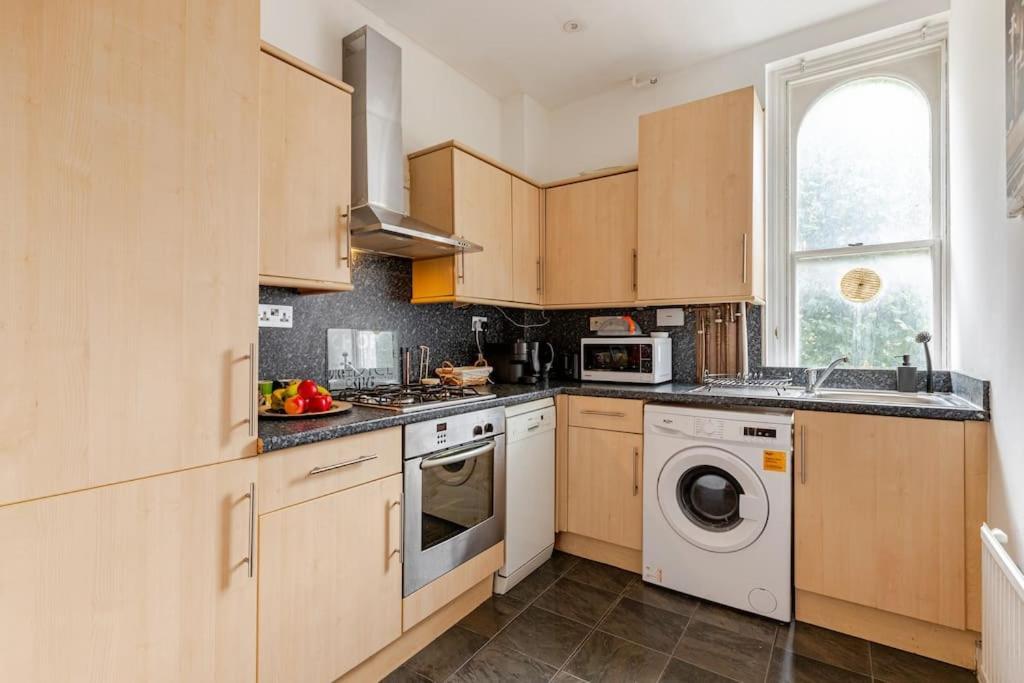 2 Bedroom Flat In St Johns Wood Лондон Екстериор снимка