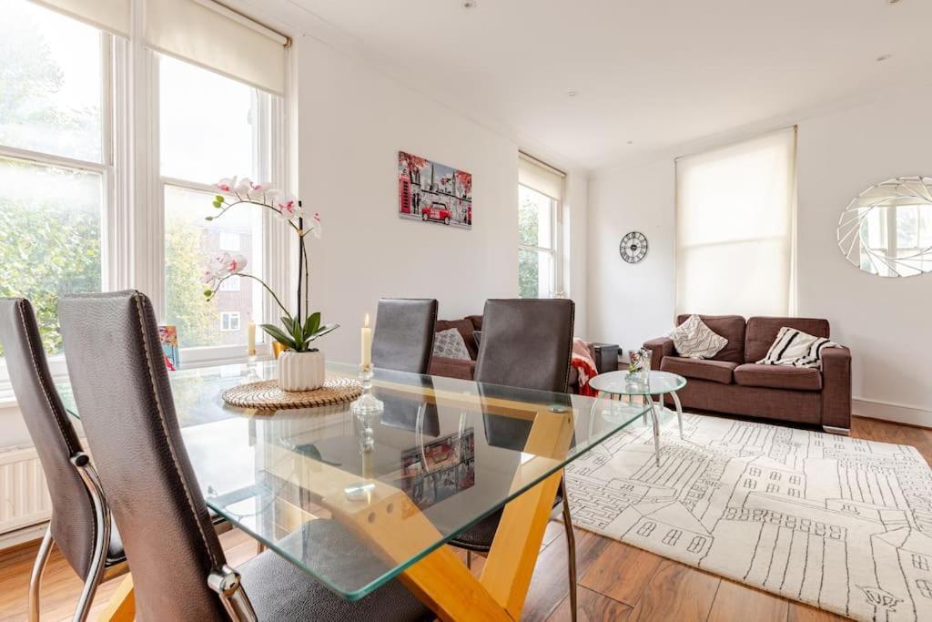 2 Bedroom Flat In St Johns Wood Лондон Екстериор снимка